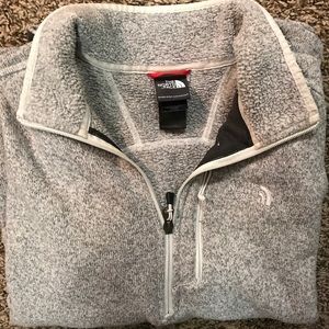 North face pull over